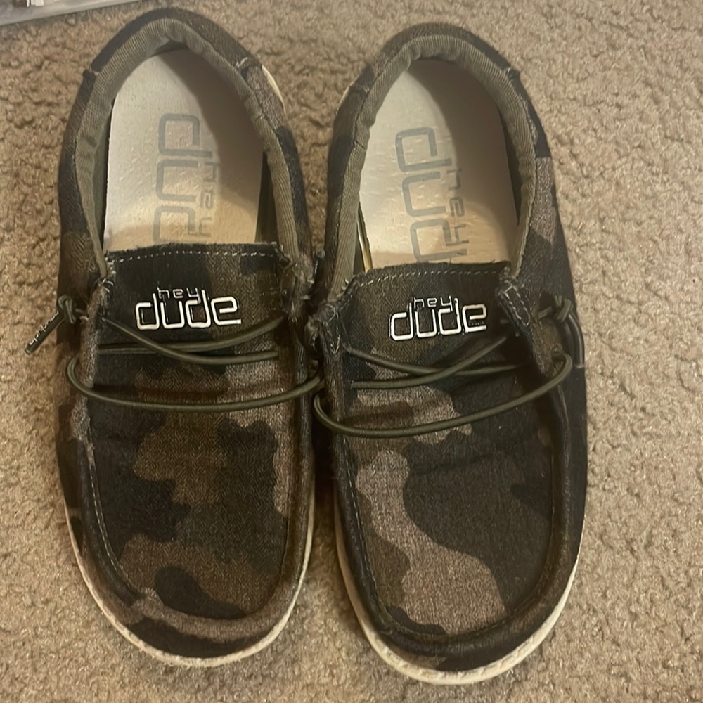 Camo bay dudes